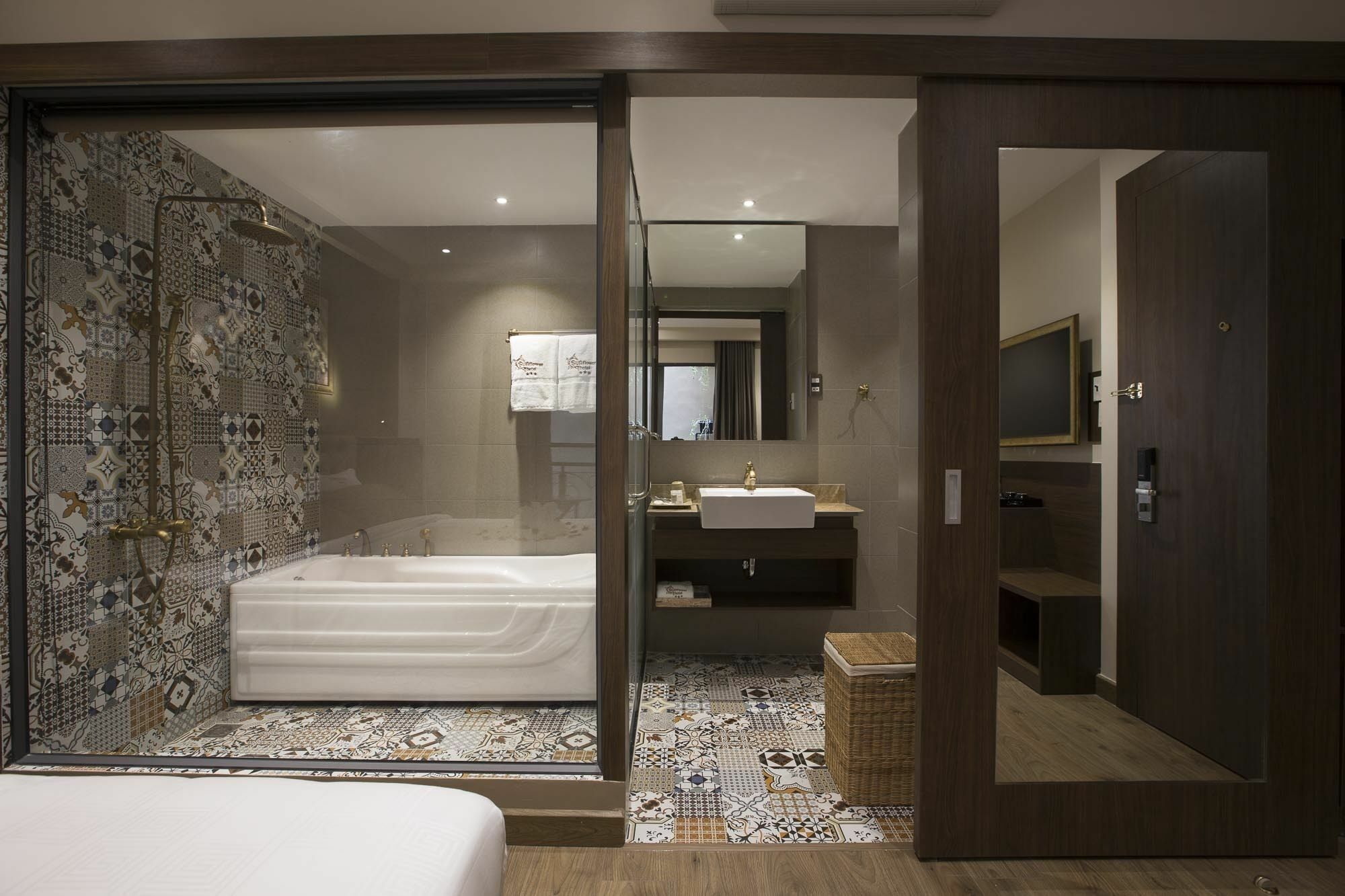 Sunflower Cbq Hotel Ho Chi Minh City Exterior photo